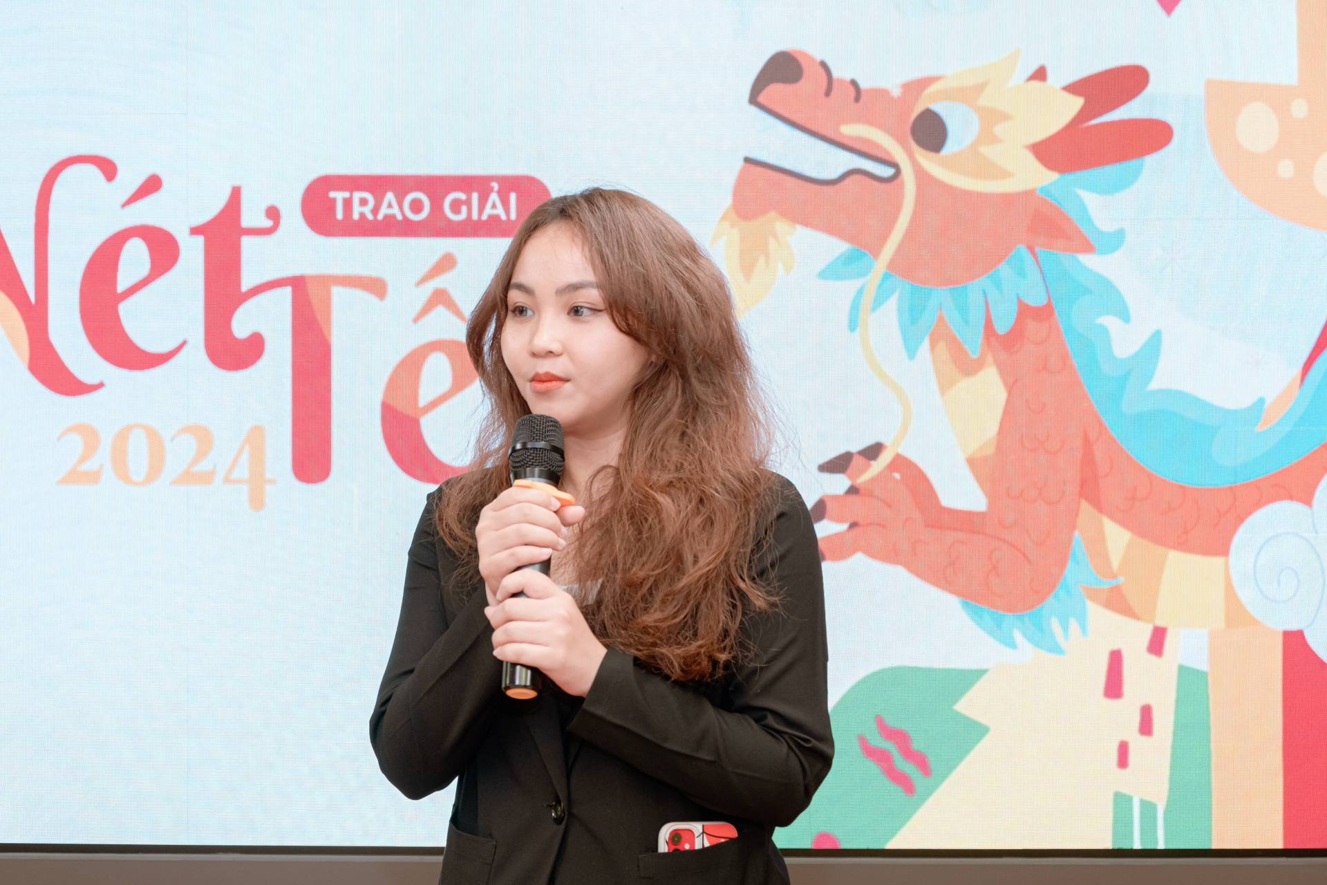 Đại diện công ty Phan Thị phát biểu ở Cuộc Thi Nét Tết 2024