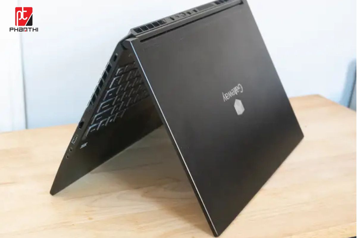 laptop bị vô nước